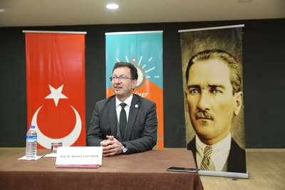 Rektörümüz “Kariyer Günleri” programında öğrencilerle buluştu