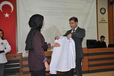 universitemiz-gastronomi-ve-mutfak-sanatlari-bolumu-ogrencileri-icin-ceket-giyme-toreni-duzenlendi