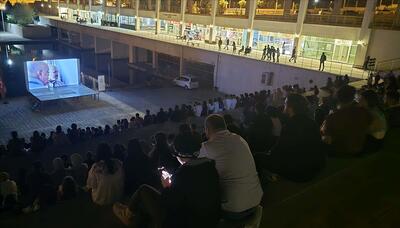 universitemizde-acik-hava-sinema-keyfi
