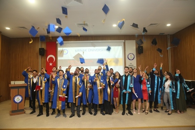Üniversitemizde Mezuniyet Törenleri Gerçekleştirildi